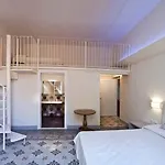 Il Dromedario Bed & Breakfast 4*
