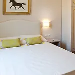 Il Dromedario Bed & Breakfast 4*